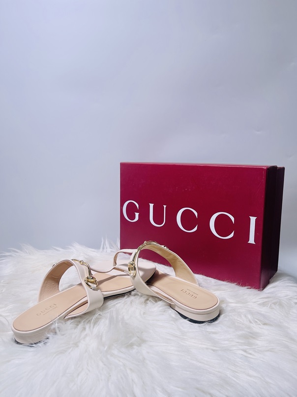 Gucci Open Slippers