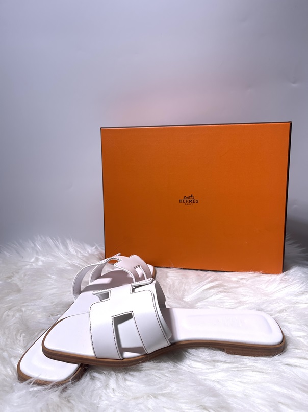 Hermès Flat Slippers - White - Size 39
