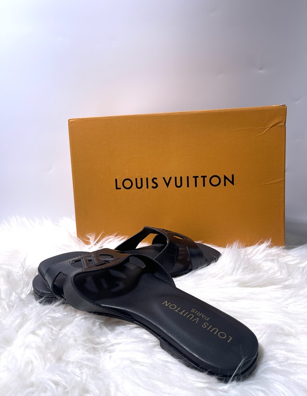 Louis Vuitton Flat Slippers - Size 39 Black